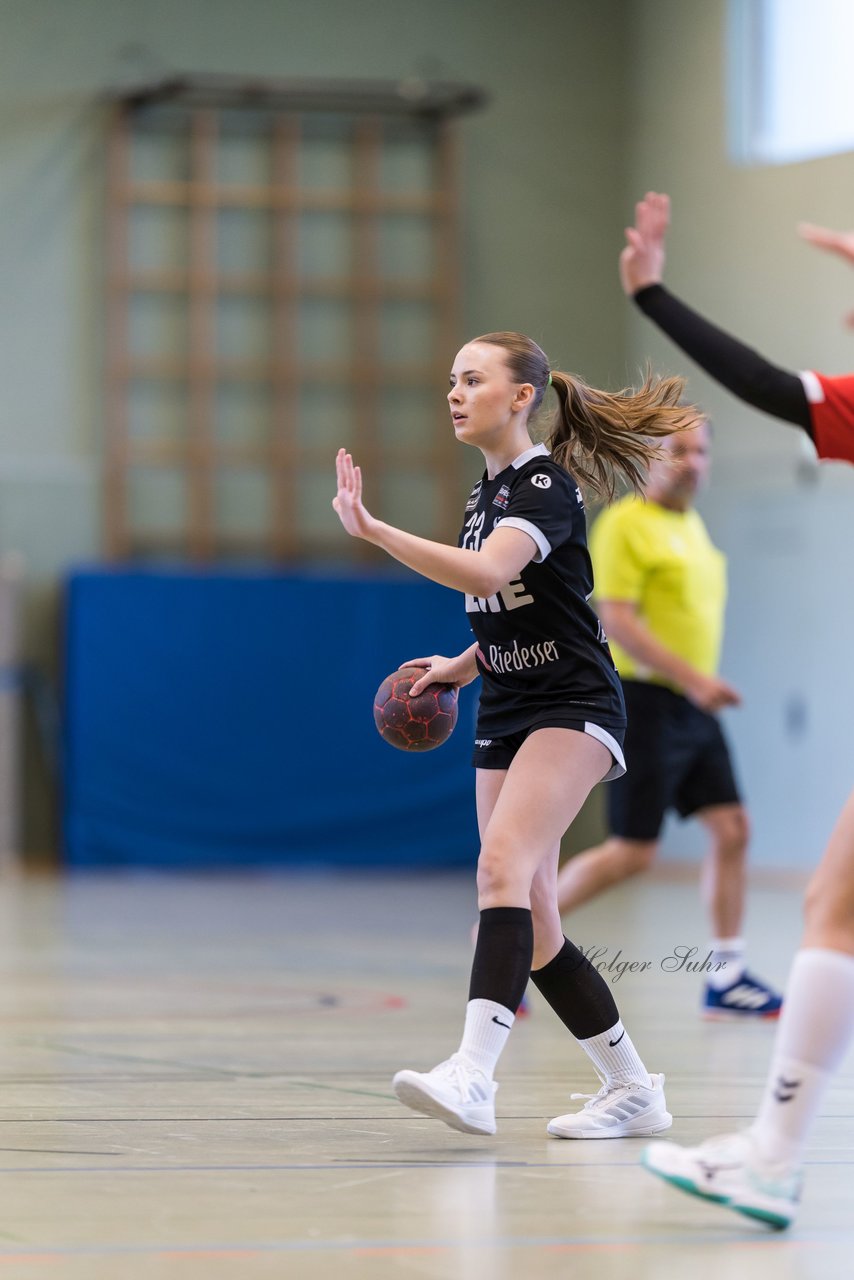 Bild 42 - wBJ SV Henstedt Ulzburg - Bramstedter TS : Ergebnis: 27:15